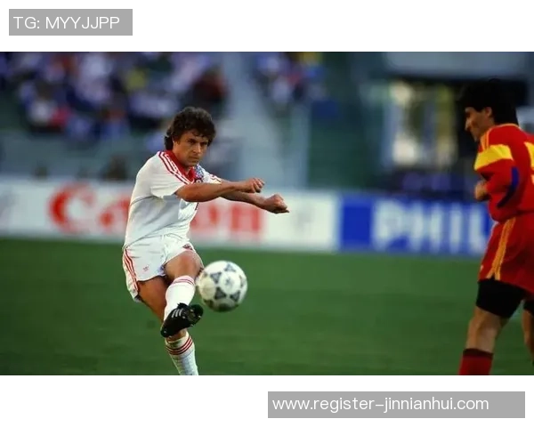 重温足球经典时刻让我们一起回顾那些难忘的瞬间与传奇球员的辉煌历程